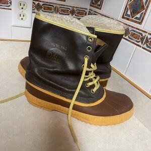 Men’s Sorel Artic Pac Dark Brown and Tan Boots with Yellow Accents